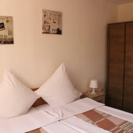Baka Jelka Apartment Mandre